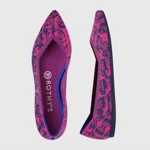 NWT Rothy’s The Point Fuchsia Snake Flat